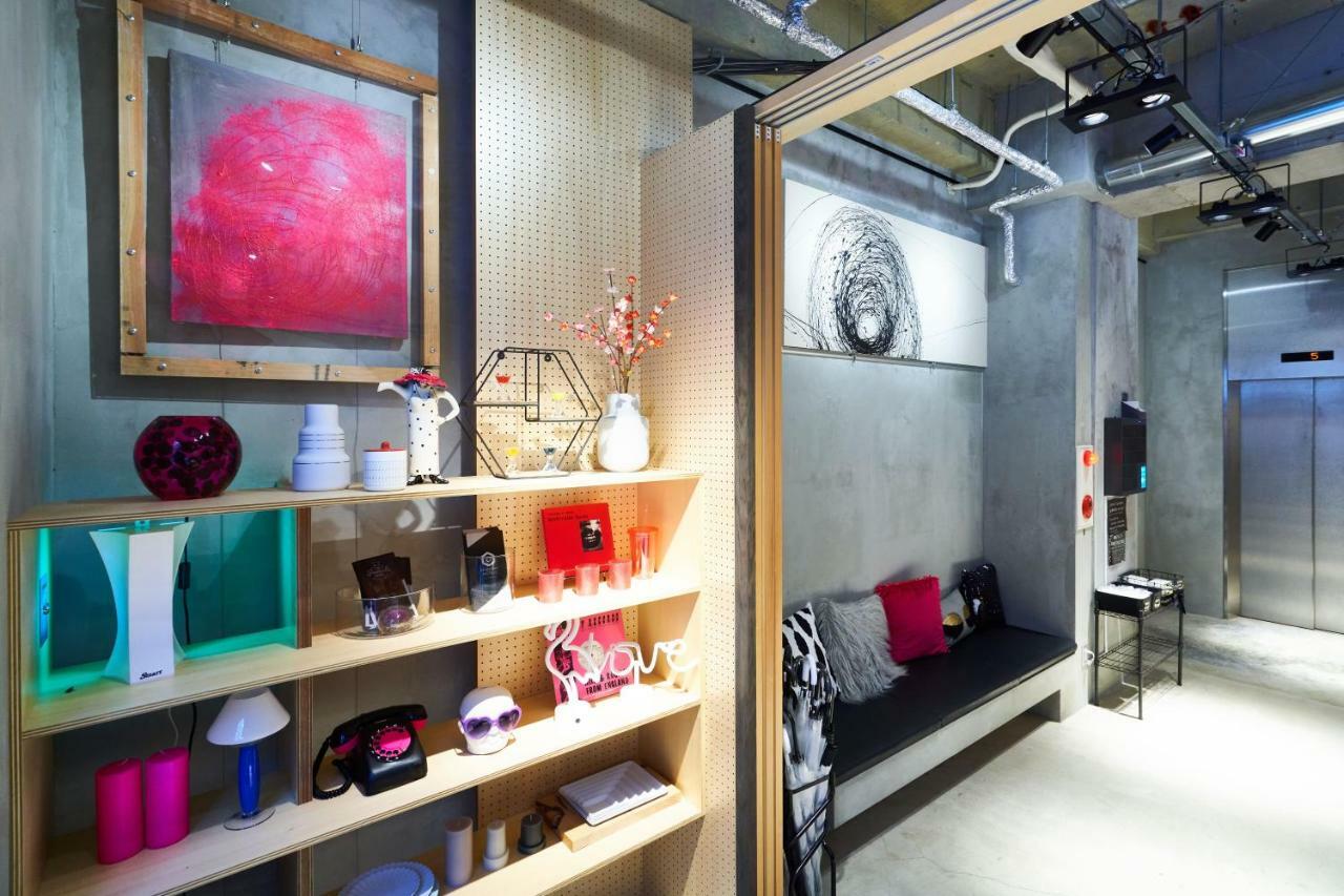 Catalyst Art Hotel Osaka Esterno foto